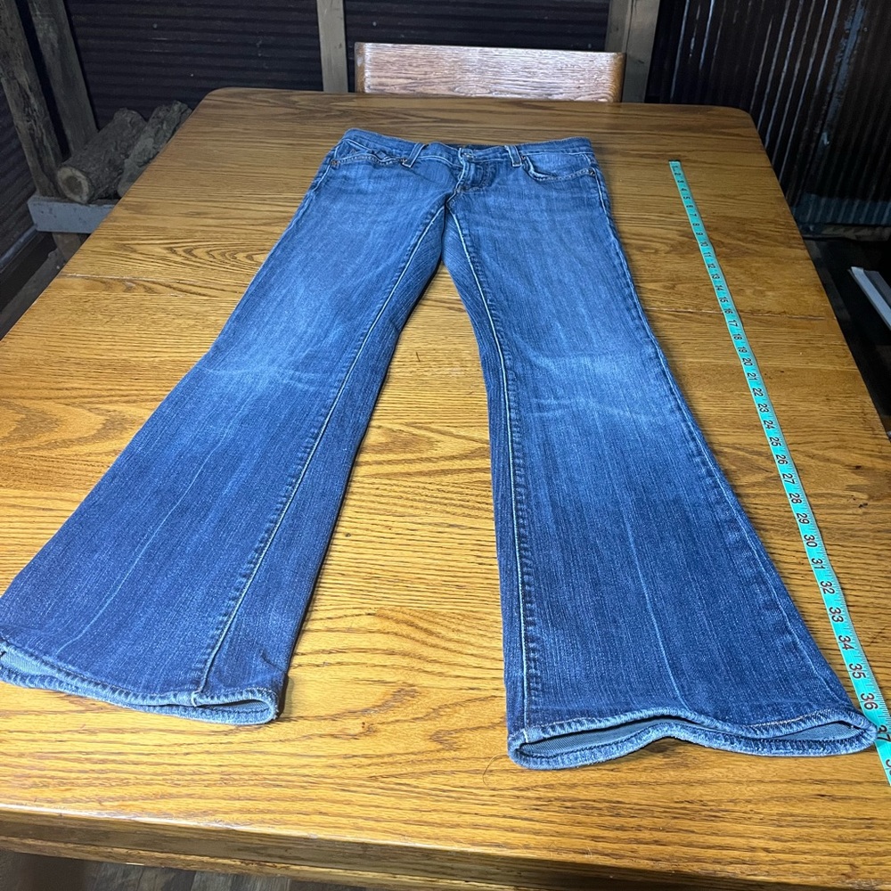 Seven for all mankind flare size 28
